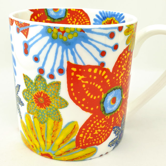 Bone china mugs, retro 60s style flower Power design