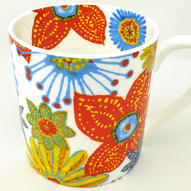 Mug vivid floral mid century design