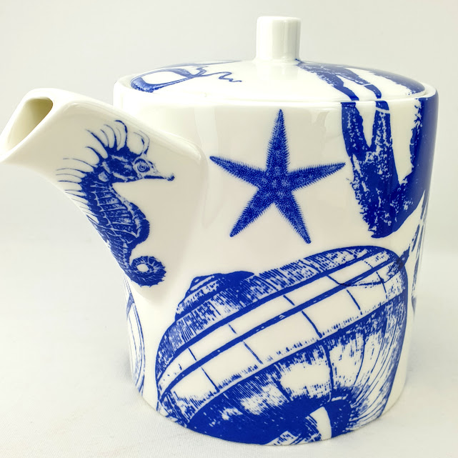 Blue Lagoon six cup Teapot - Image 2